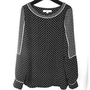 LOFT | Black and White Flower Blouse